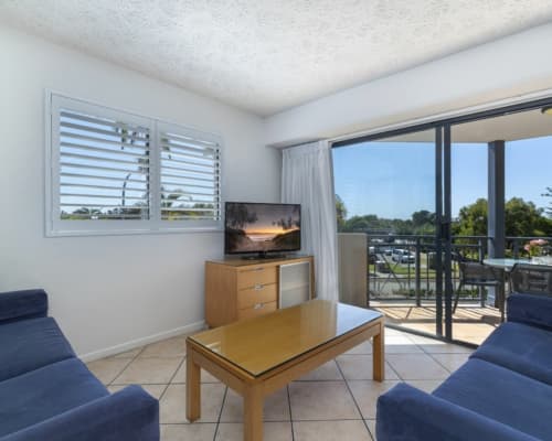 caloundra-2-bedroom-holiday-apartment(9)